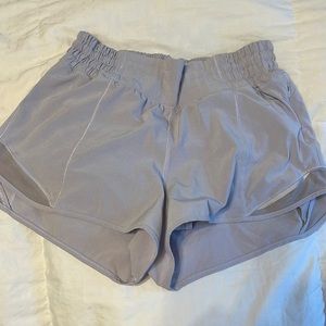 lululemon 2.5” hotty hots